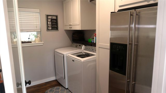 24 Wellington Drive, Sugar Land, TX 77478