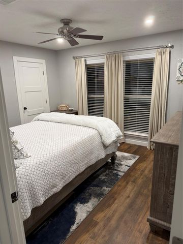 24 Wellington Drive, Sugar Land, TX 77478