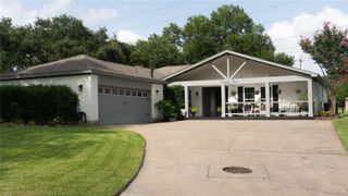 24 Wellington Drive, Sugar Land, TX 77478