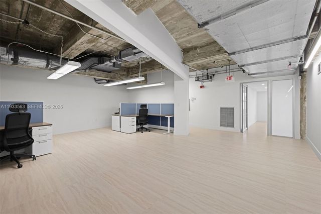 605 Lincoln Road 500, Miami Beach, FL 33139