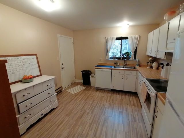 2217 W NICHOLS Drive D, Arlington Heights, IL 60004
