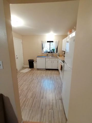 2217 W NICHOLS Drive D, Arlington Heights, IL 60004