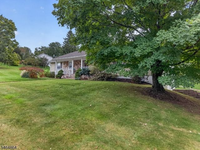 12 Murray Dr, Hillsborough Twp., NJ 08844