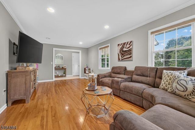 12 Murray Dr, Hillsborough Twp., NJ 08844