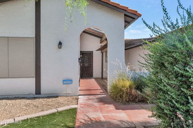 1536 E EDGEWATER Drive, Tempe, AZ 85283