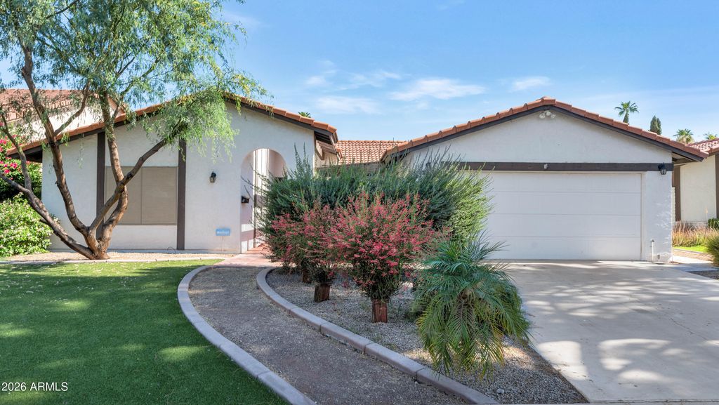 1536 E EDGEWATER Drive, Tempe, AZ 85283