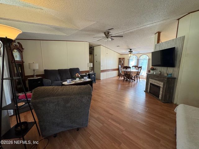 119 CHANDLER Street, Interlachen, FL 32148