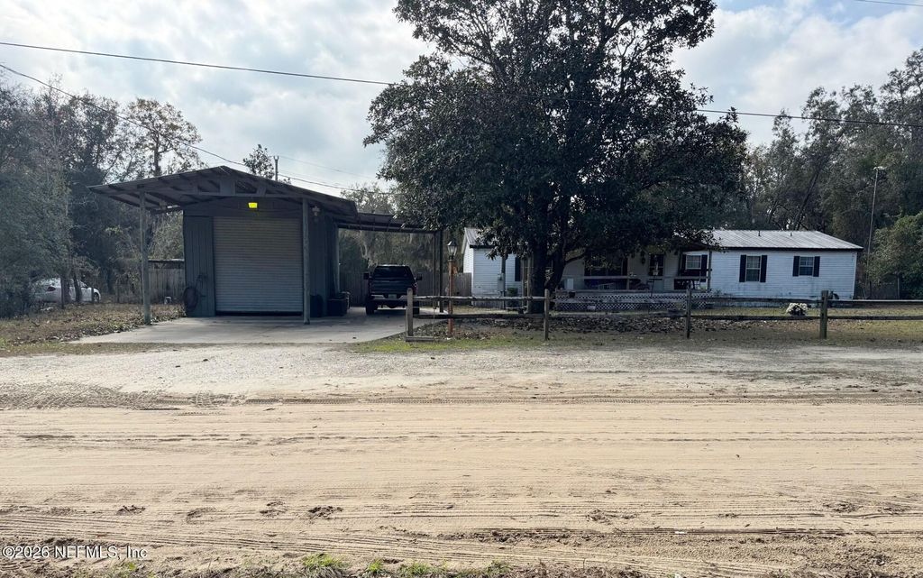 119 CHANDLER Street, Interlachen, FL 32148