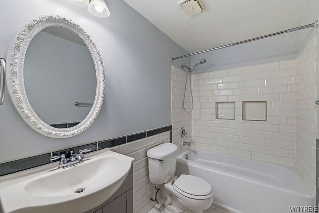 422 Rowley Road, Cheektowaga, NY 14043