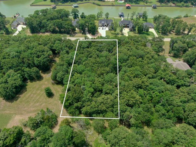 Lot 109 Waters Edge Drive, Corsicana, TX 75109