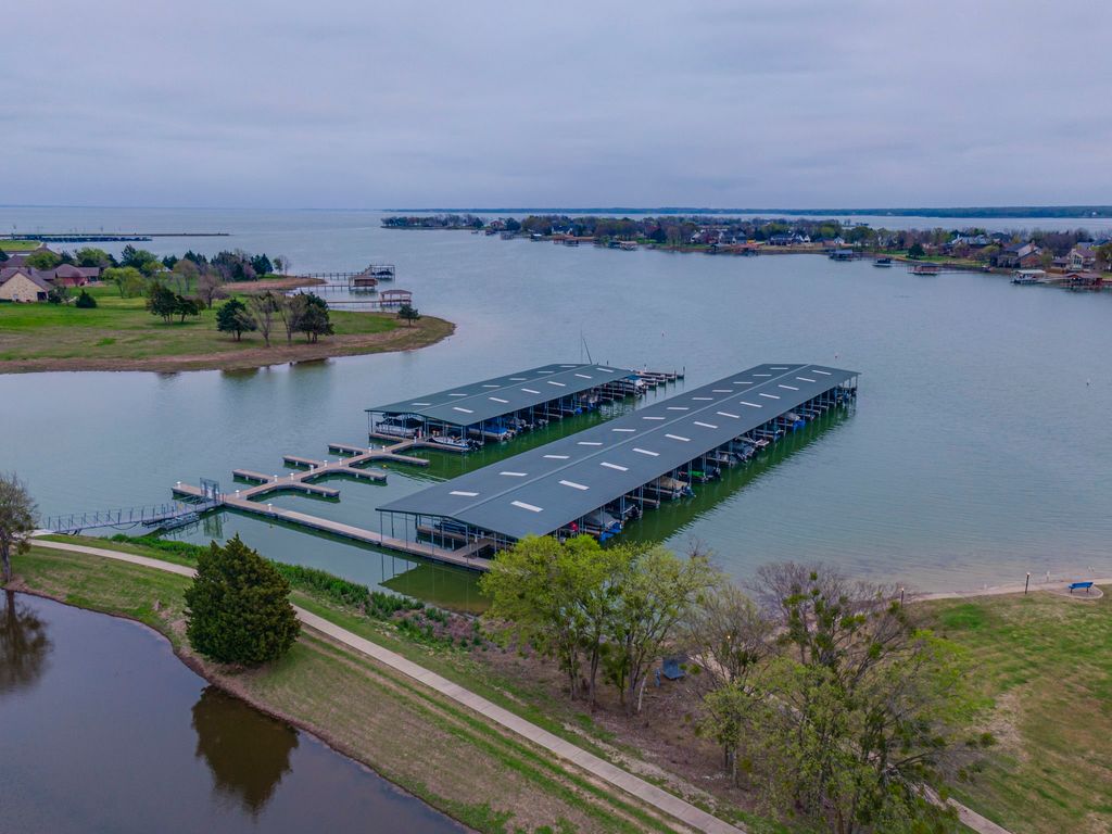 Lot 109 Waters Edge Drive, Corsicana, TX 75109