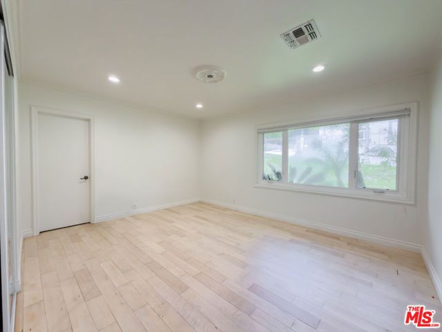 1094 Garden Lane, Beverly Hills, CA 90210