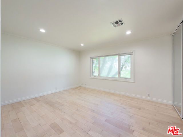 1094 Garden Lane, Beverly Hills, CA 90210