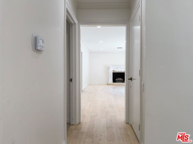 1094 Garden Lane, Beverly Hills, CA 90210