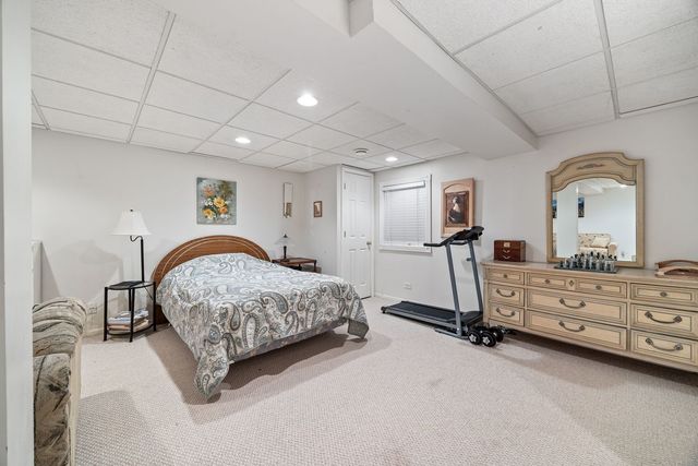 32504 Millstone Circle, Lakemoor, IL 60051
