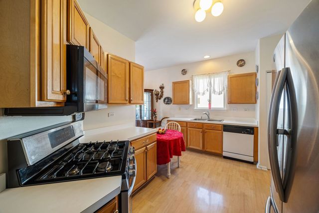 32504 Millstone Circle, Lakemoor, IL 60051