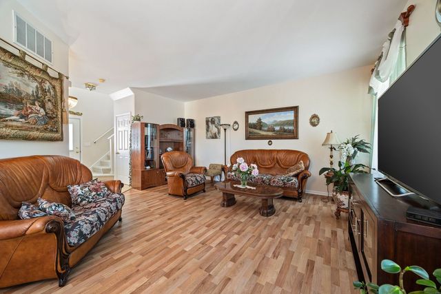32504 Millstone Circle, Lakemoor, IL 60051