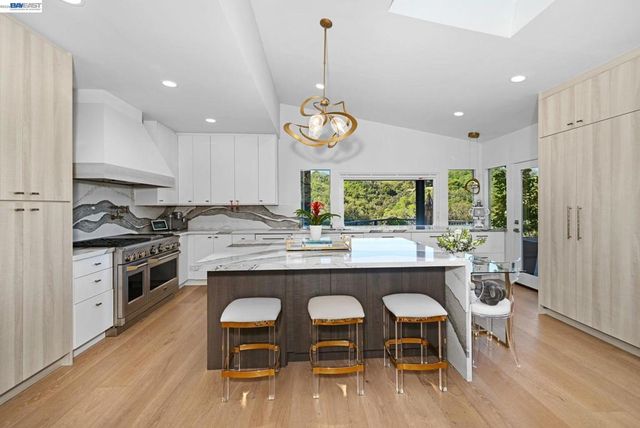 166 Castle Crest Rd, Alamo, CA 94507