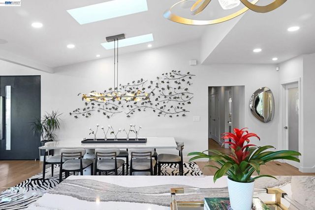 166 Castle Crest Rd, Alamo, CA 94507