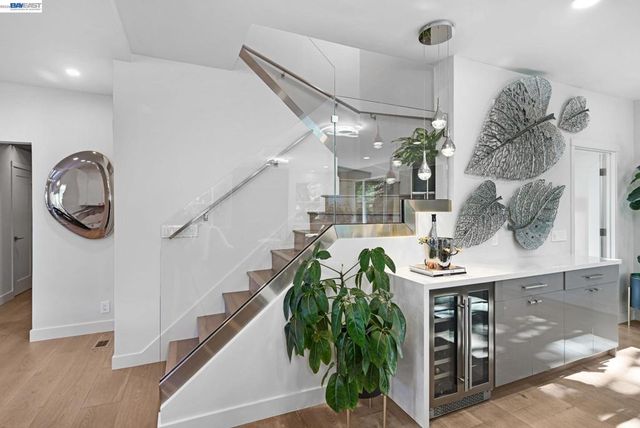 166 Castle Crest Rd, Alamo, CA 94507