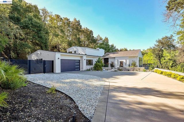 166 Castle Crest Rd, Alamo, CA 94507