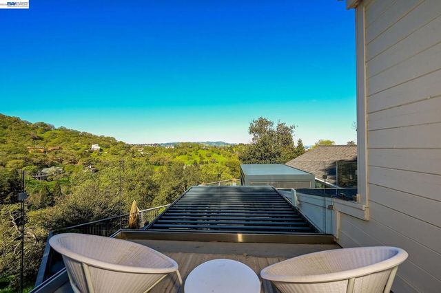 166 Castle Crest Rd, Alamo, CA 94507