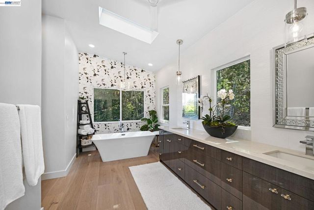 166 Castle Crest Rd, Alamo, CA 94507