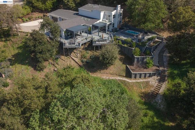 166 Castle Crest Rd, Alamo, CA 94507