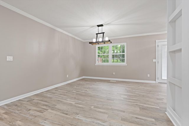 9422 E Brainerd Road, Chattanooga, TN 37421