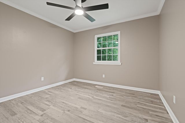 9422 E Brainerd Road, Chattanooga, TN 37421