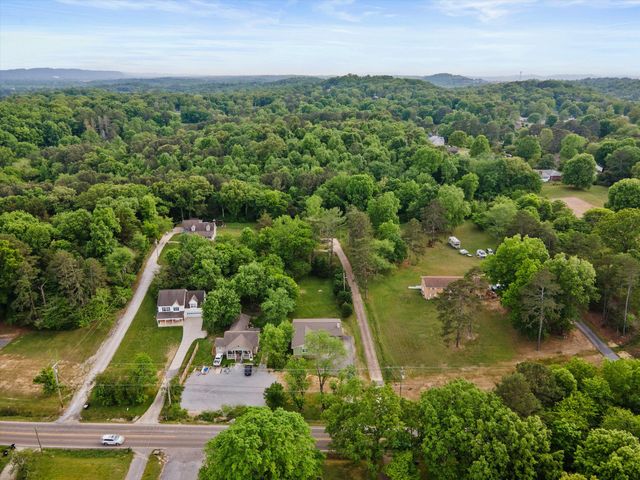 9422 E Brainerd Road, Chattanooga, TN 37421