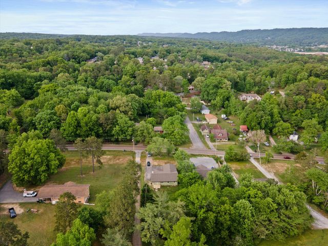 9422 E Brainerd Road, Chattanooga, TN 37421