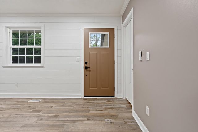 9422 E Brainerd Road, Chattanooga, TN 37421