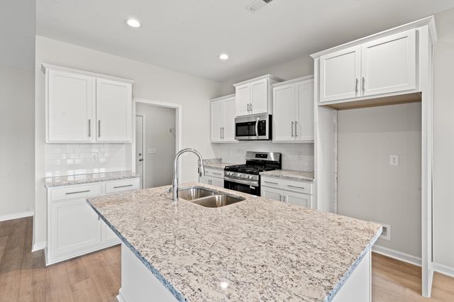 3304 Little Bay Dr., Conway, SC 29526
