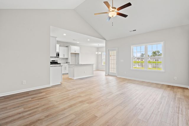 3304 Little Bay Dr., Conway, SC 29526