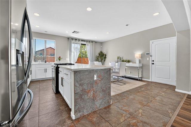 3932 Bagua Court, Las Vegas, NV 89129