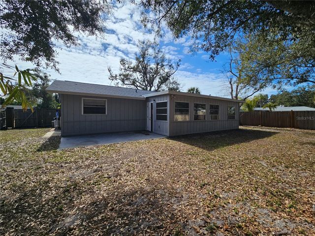 152 CLEMSON ROAD, Venice, FL 34293