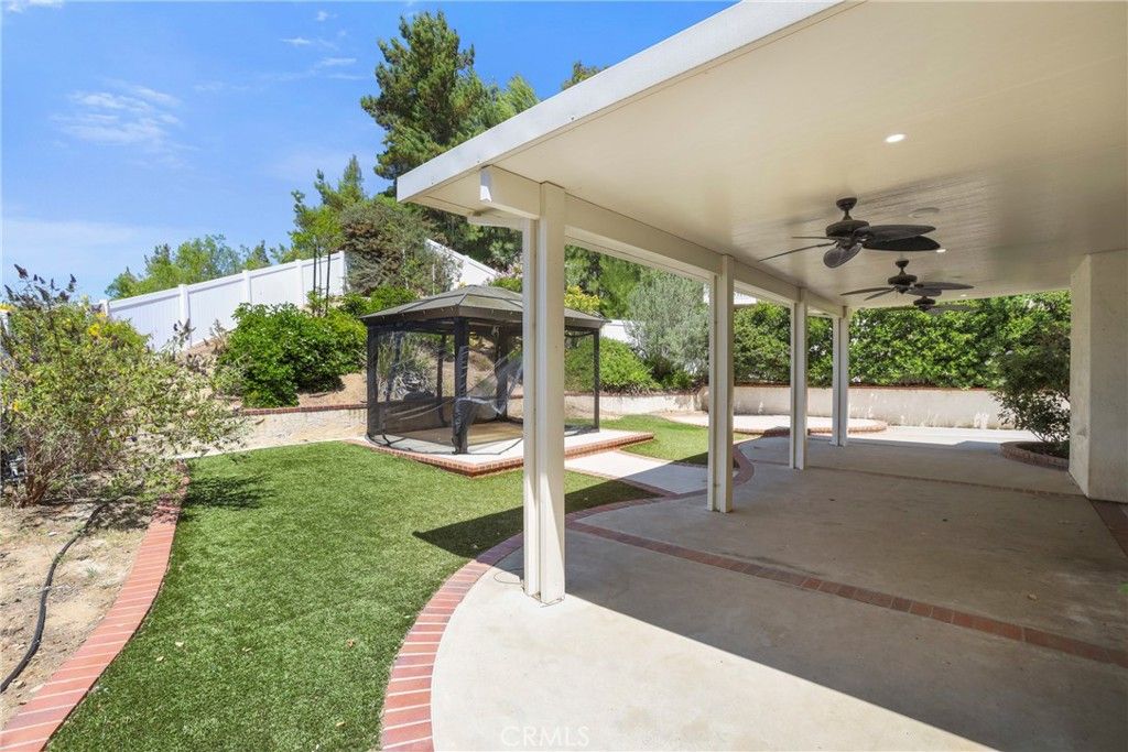 Image 25 of property listing at 31752 Poole Court, Temecula, CA 92591