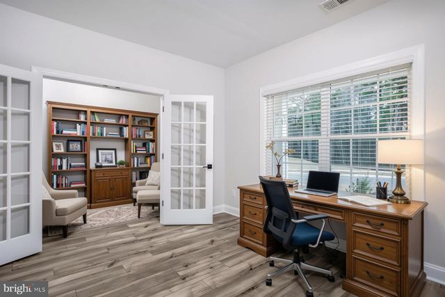32 BROMPTON ST, Falling Waters, WV 25419