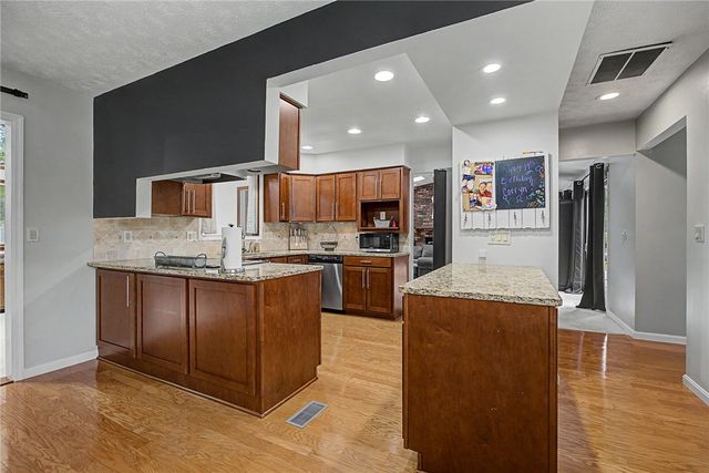 2180 Woodstock Court, Troy, OH 45373