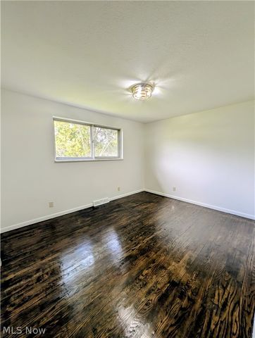 16116 Lanier Avenue, Strongsville, OH 44136
