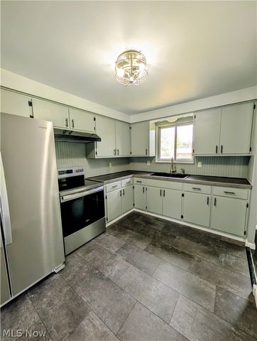 16116 Lanier Avenue, Strongsville, OH 44136