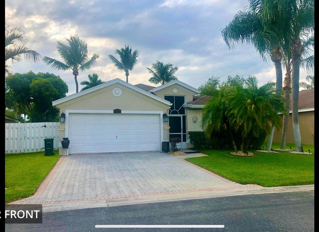 1708 Sawgrass Circle, Greenacres, FL 33413