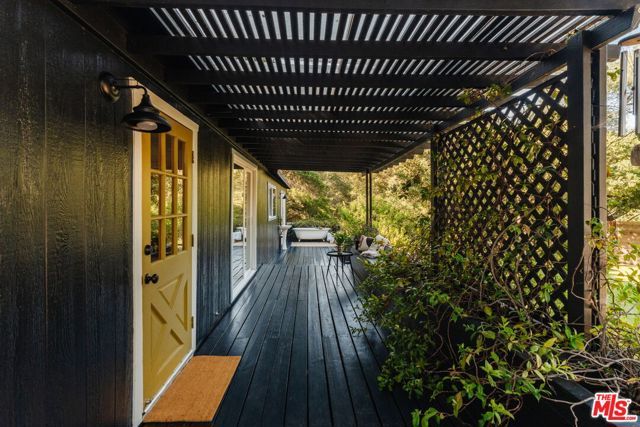 20906 Fontaine Road, Topanga (los Angeles), CA 90290