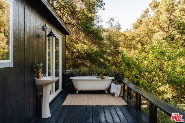 20906 Fontaine Road, Topanga (los Angeles), CA 90290