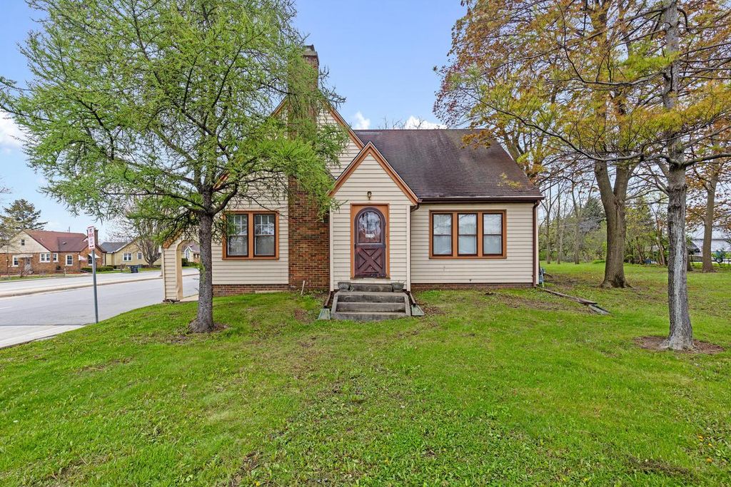 4703 Durand AVENUE, Mount Pleasant, WI 53406