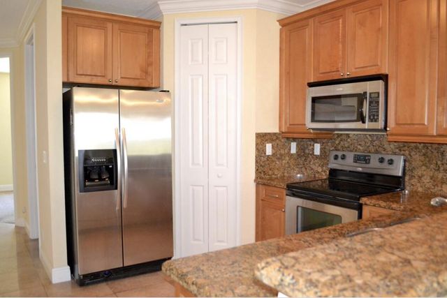 3042 WATERSIDE Circle, Boynton Beach, FL 33435