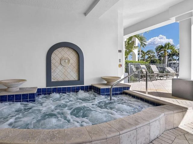 3042 WATERSIDE Circle, Boynton Beach, FL 33435