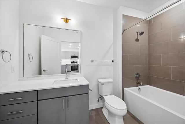 4801 Springdale RD 2210, Austin, TX 78723