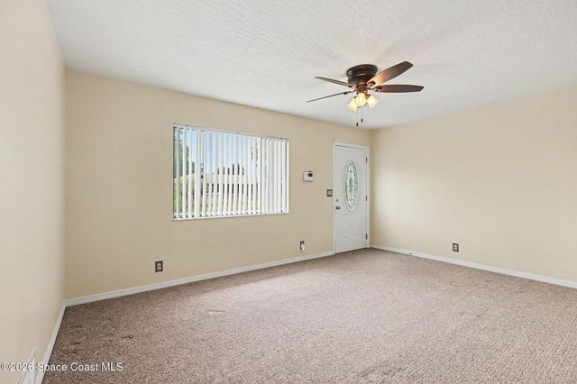 571 Firestone Street NE, Palm Bay, FL 32907